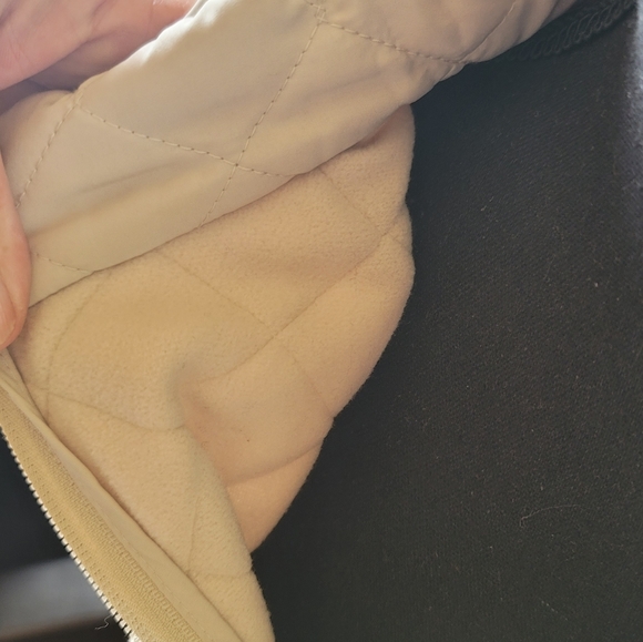 Van Heusen Women's Ivory Vest - Picture 7 of 11